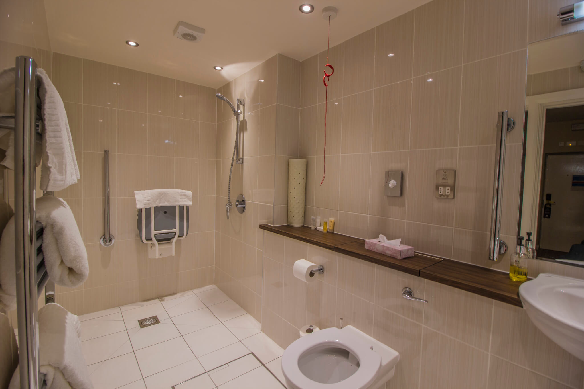 Accessible Double Room Three Swans Hotel Market Harborough Bathroom Space scaled