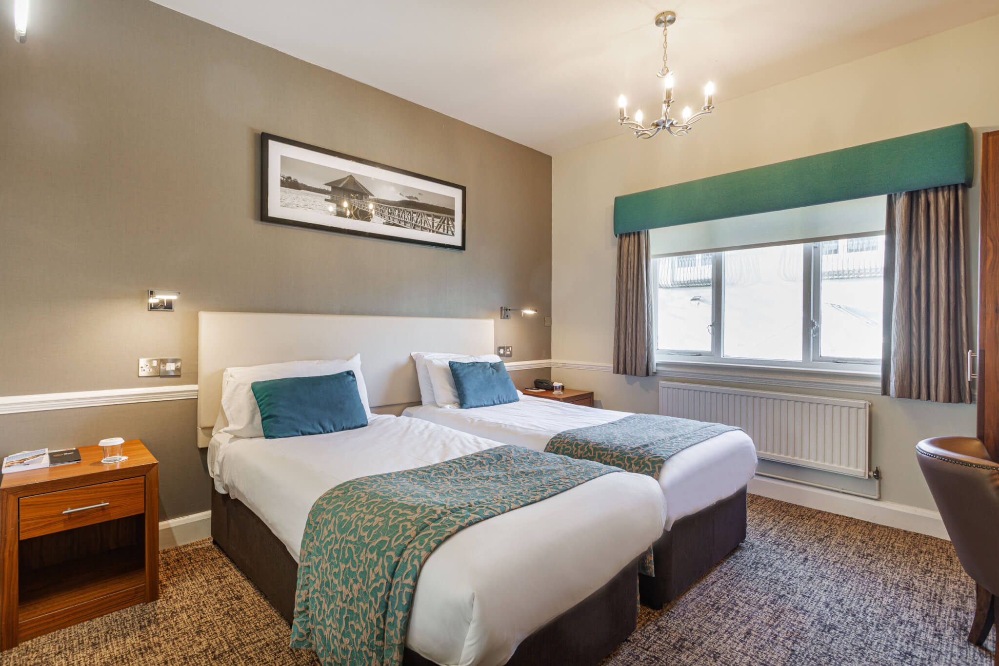 Classic Twin Room Three Swans Hotel Market Harborough scaled